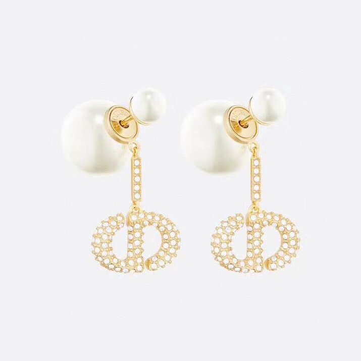 chr1st1an D10r earrings
